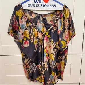 Floral and flowy top